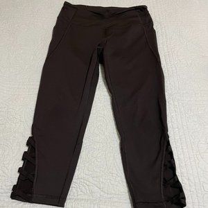 Victoria Sport Cropped Yoga Pants